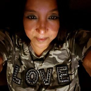 Meet your Posher, Sabrinaa